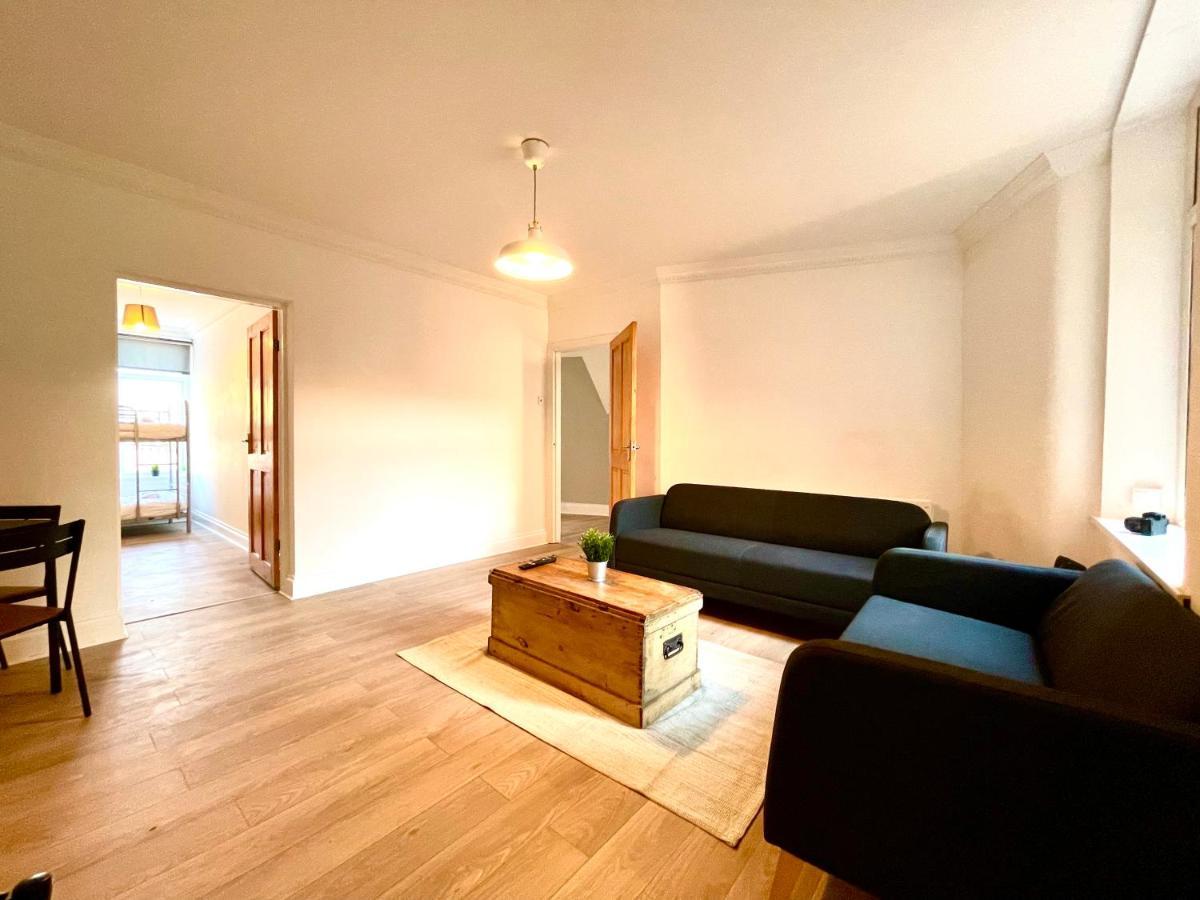 Huge Serviced Apartment With Free Parking Jesmond Luaran gambar