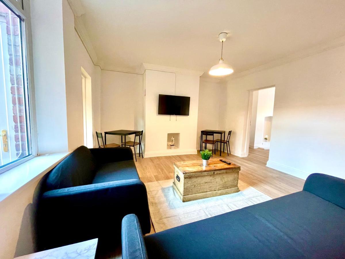 Huge Serviced Apartment With Free Parking Jesmond Luaran gambar